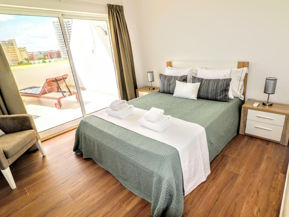 By The Sea - Sea View Torres Apartment ปอร์ติเมา ภายนอก รูปภาพ