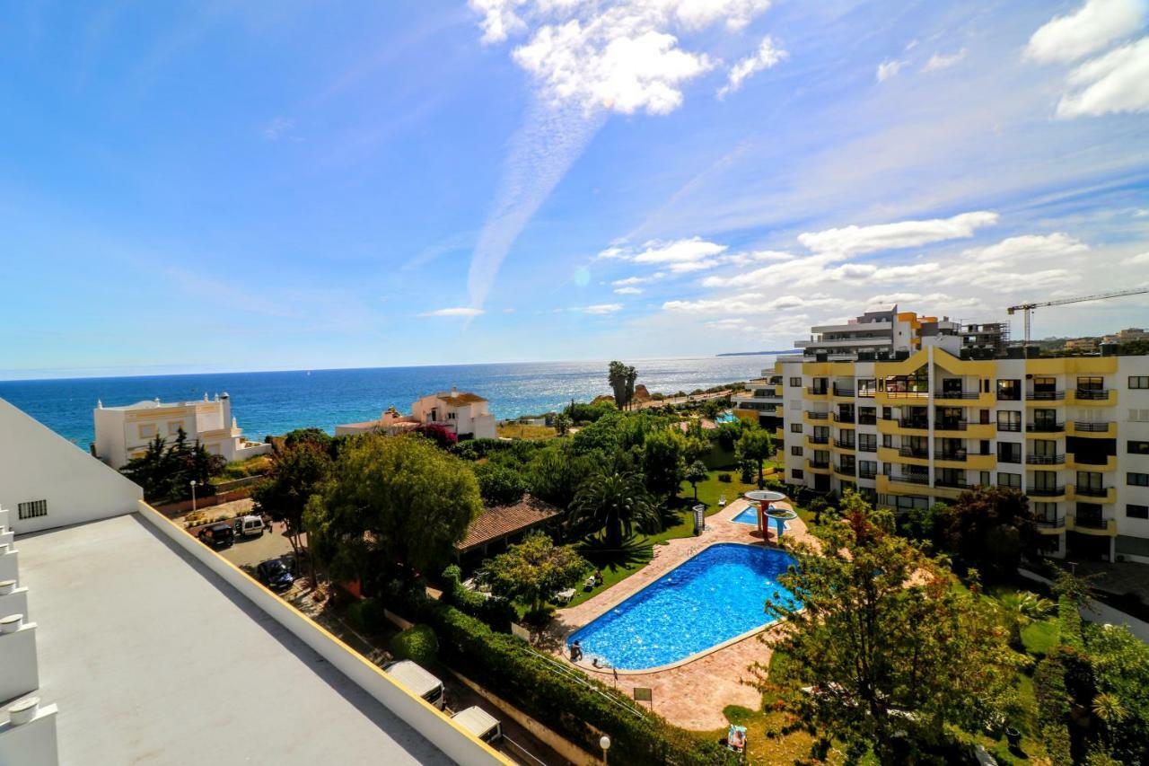 By The Sea - Sea View Torres Apartment ปอร์ติเมา ภายนอก รูปภาพ