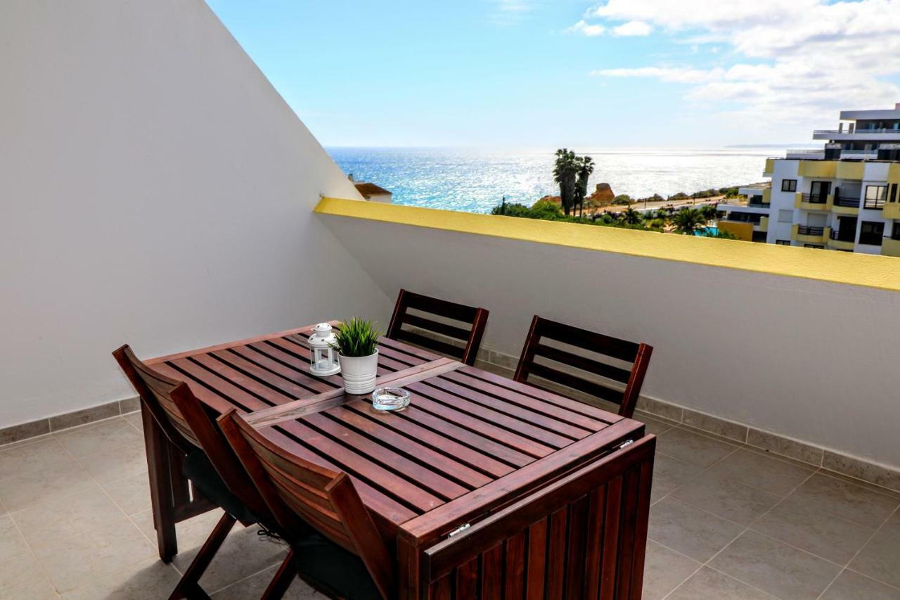 By The Sea - Sea View Torres Apartment ปอร์ติเมา ภายนอก รูปภาพ