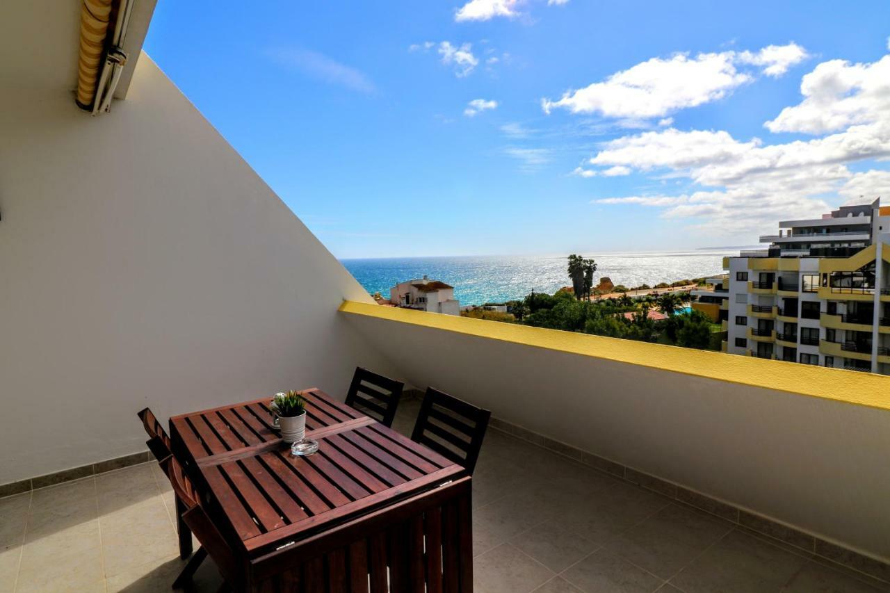 By The Sea - Sea View Torres Apartment ปอร์ติเมา ภายนอก รูปภาพ